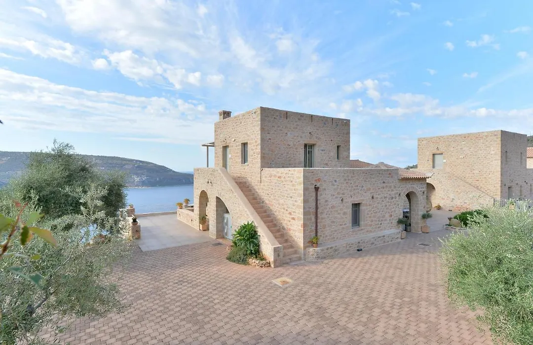 Akrolithi Boutique Hotel & Suites-1